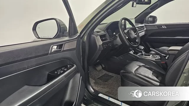 Ssangyong The New Rexton Sport 2024 Темно-зеленый из Кореи, фото 2