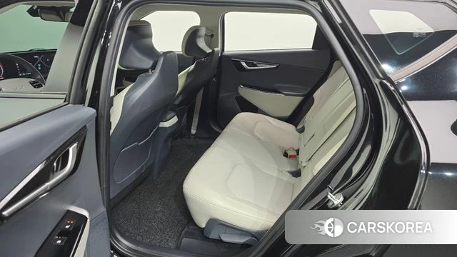 Kia EV6 2022 Черный из Кореи, фото 2