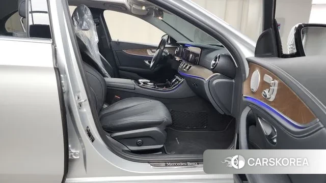 Mercedes-Benz E-Class W213 2020 Серебряный из Кореи, фото 2