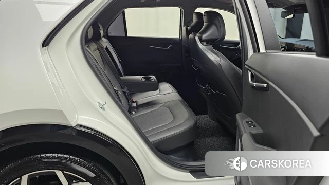 Kia Di Ol Nu Niro 2025 Белый из Кореи, фото 2