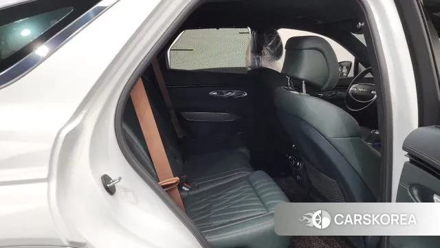 Genesis GV70 2021 Белый из Кореи, фото 2