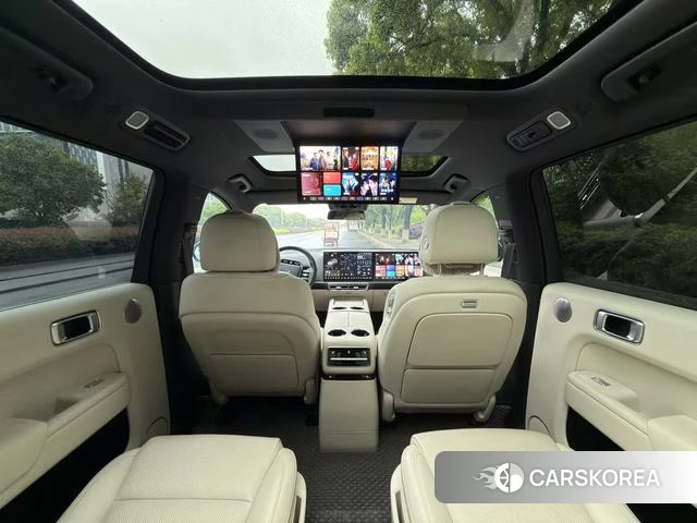 Ideal car Ideal L9 2023 Серебристо-серый из Китая, фото 2
