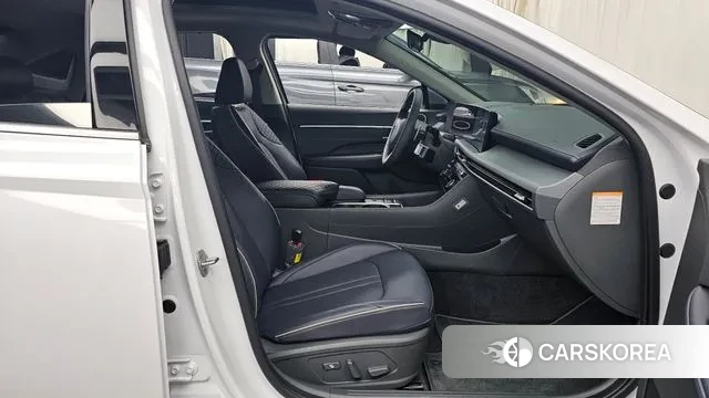 Hyundai Sonata D Edge Hybrid (DN8) 2025 Белый из Кореи, фото 2