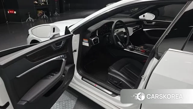 Audi A7 (4K) 2021 Белый из Кореи, фото 2