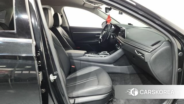 Hyundai Sonata (DN8) 2021 Черный из Кореи, фото 2