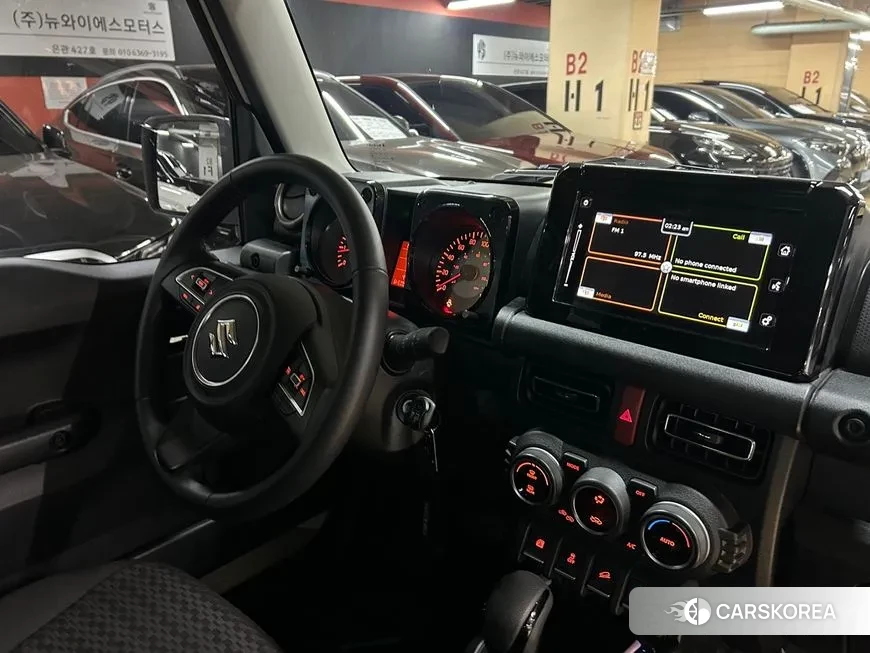 Suzuki Jimny 2023 Белый из Кореи, фото 2