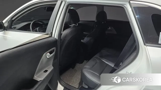 Kia The New Niro 2021 Белый из Кореи, фото 2