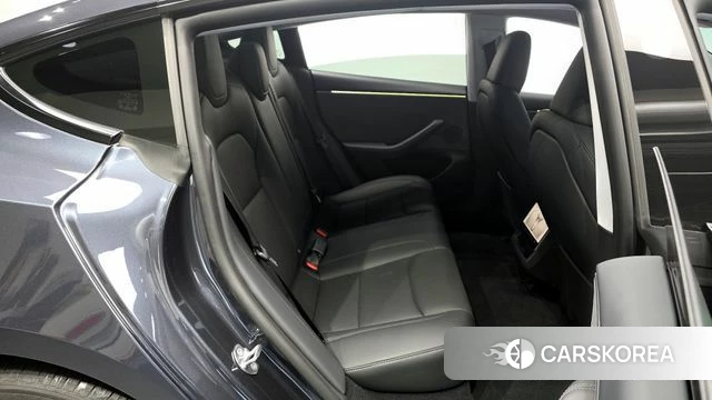 Tesla Model 3 2025 Серый из Кореи, фото 2