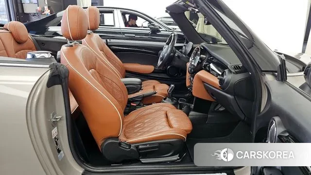 Mini Cooper S Convertible 2022 Жемчужный цвет из Кореи, фото 2