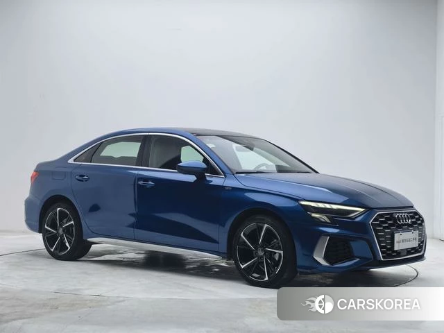 Audi A3 2023 Синий из Китая, фото 2