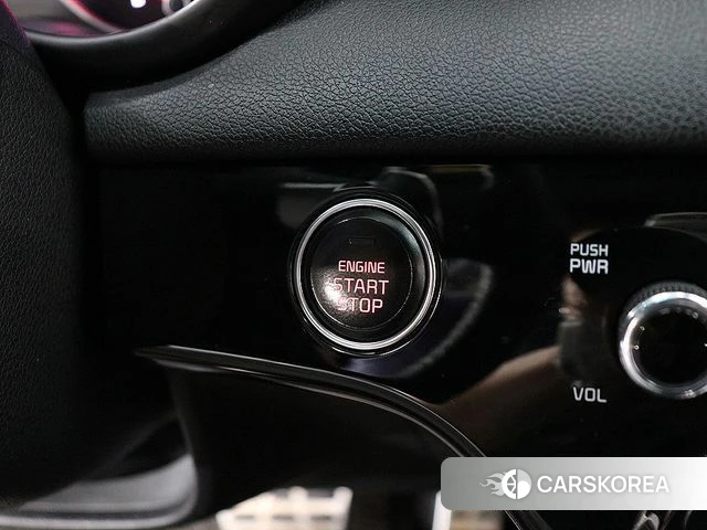 Kia Sportage The Bold 2018 Белый из Кореи, фото 2