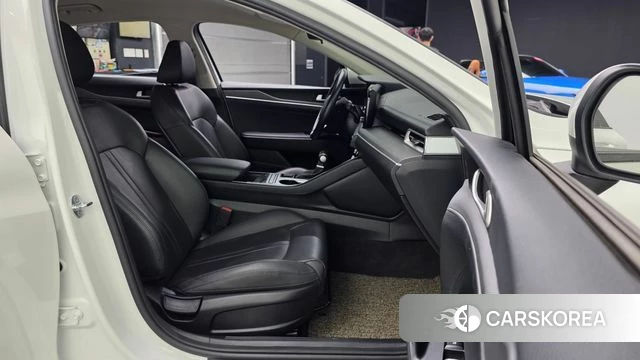 Kia K5 3rd generation 2021 Белый из Кореи, фото 2