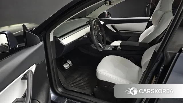 Tesla Model Y 2022 Серый из Кореи, фото 2