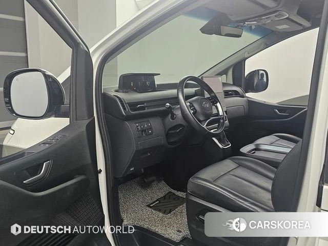 Hyundai Staria 2023 Белый из Кореи, фото 2