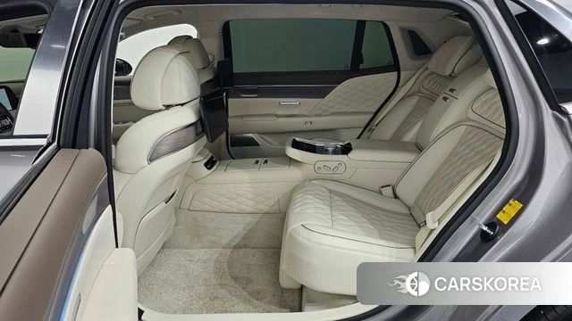 Genesis G90 (RS4) 2023 Серебристо-серый из Кореи, фото 2