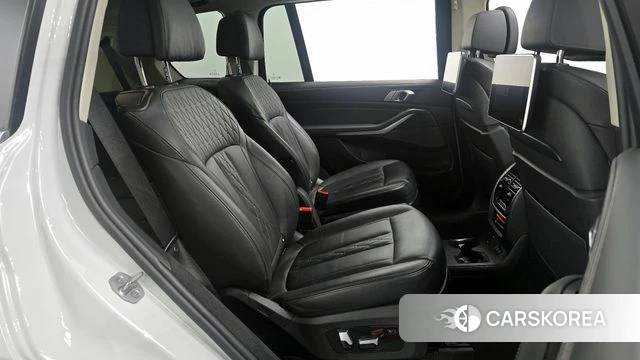 BMW X7 (G07) 2021 Белый из Кореи, фото 2
