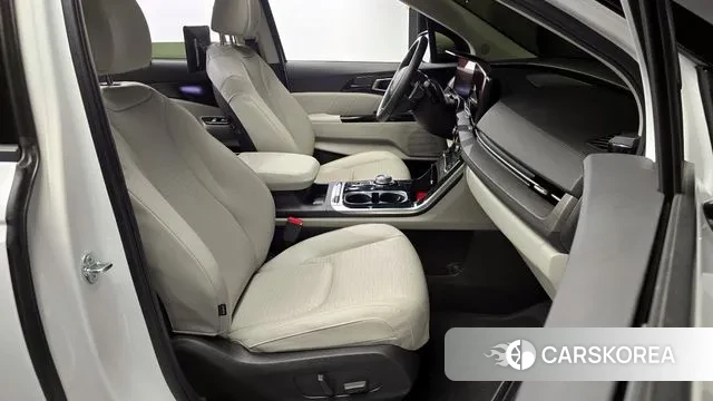 Kia Carnival 4th generation 2023 Белый из Кореи, фото 2