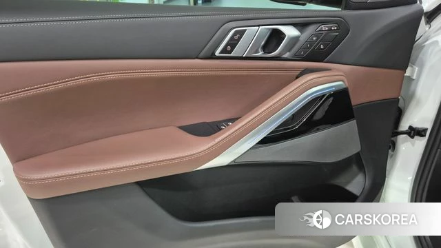 BMW X6 (G06) 2025 Белый из Кореи, фото 2