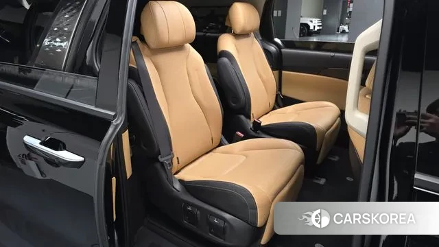 Kia Carnival 4th generation 2023 Черный из Кореи, фото 2