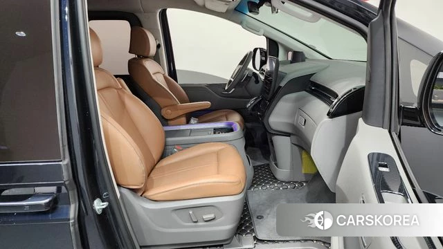 Hyundai Staria 2023 Синий из Кореи, фото 2