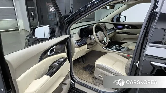 Kia Carnival 4th generation 2023 Черный из Кореи, фото 2