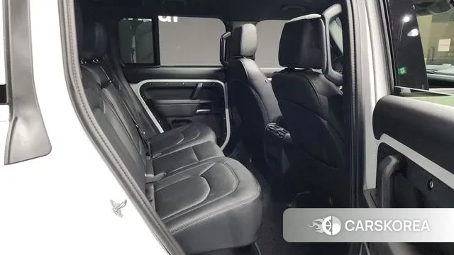 Land Rover Defender (L663) 2025 Белый из Кореи, фото 2