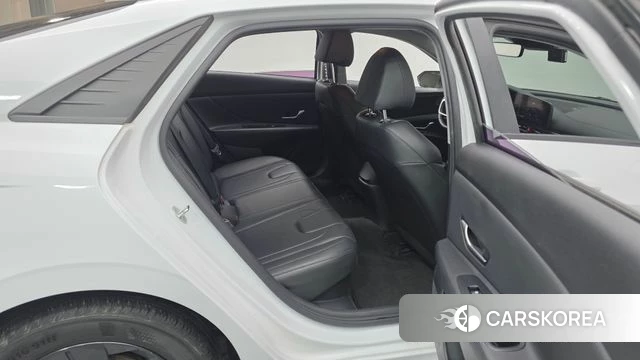Hyundai Avante Hybrid (CN7) 2021 Белый из Кореи, фото 2