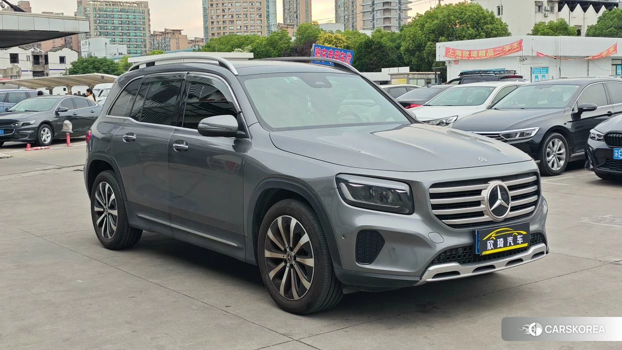 Mercedes-Benz GLB 2024 Темно-серый из Китая, фото 2