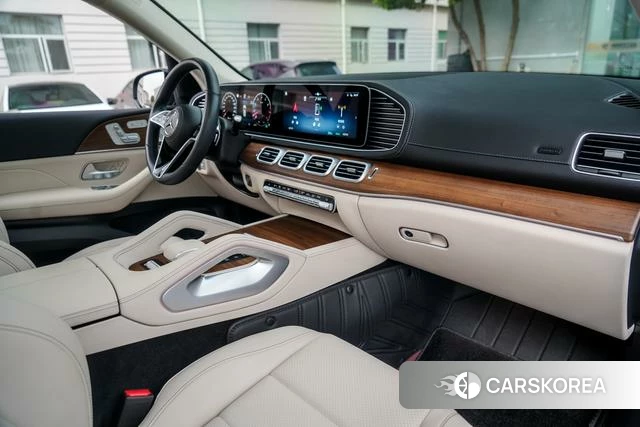 Mercedes-Benz GLE (import) 2024 Черный из Китая, фото 2