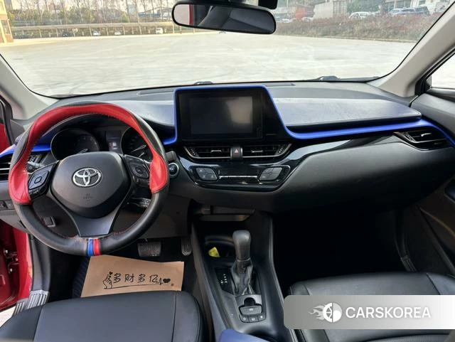 Toyota C-HR 2021 Красный из Китая, фото 2