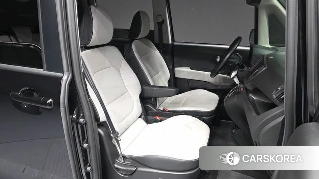 Kia The New Kia Ray 2023 Черный из Кореи, фото 2