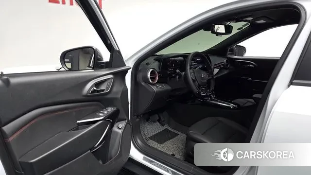 Chevrolet (GM Daewoo) Trax Crossover 2025 Белый из Кореи, фото 2