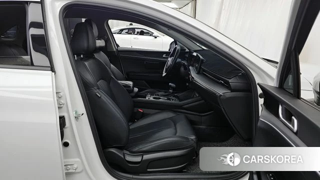 Kia The New K5 3rd generation 2024 Белый из Кореи, фото 2