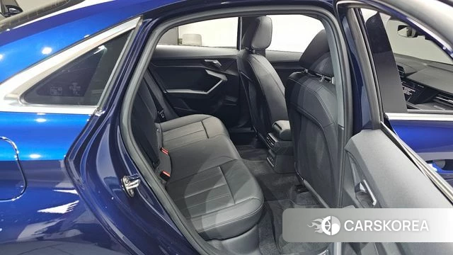 Audi A3 (8Y) 2024 Синий из Кореи, фото 2