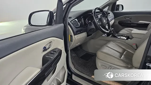 Kia The New Carnival 2018 Черный из Кореи, фото 2