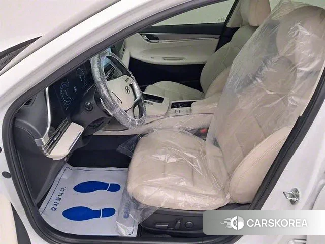 Hyundai The New Grandeur IG Hybrid 2022 Белый из Кореи, фото 2