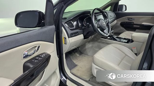 Kia The New Carnival 2019 Серый из Кореи, фото 2