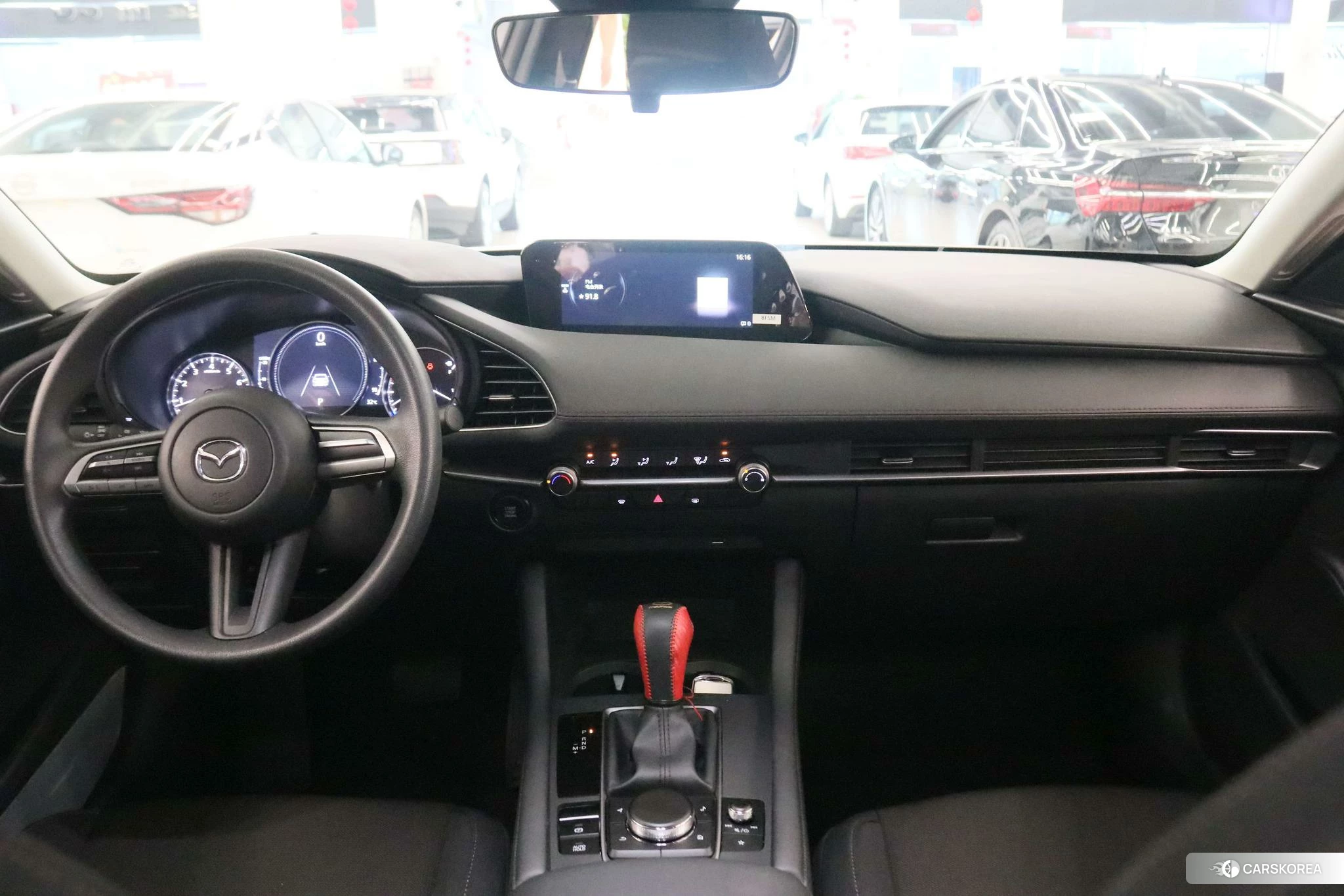 Mazda 3 2023 Белый из Китая, фото 2