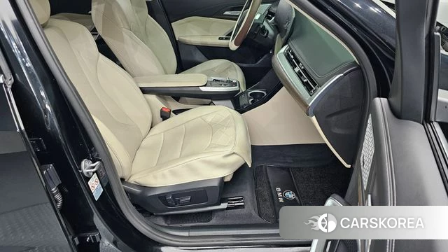 BMW X1 (U11) 2024 Черный из Кореи, фото 2
