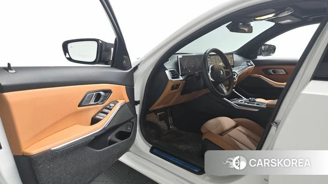 BMW 3 Series (G20) 2024 Белый из Кореи, фото 2