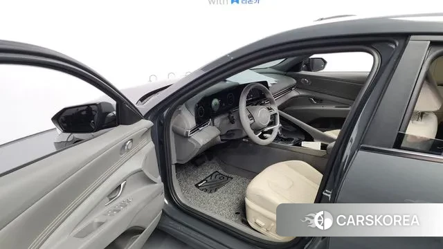 Hyundai The New Avante (CN7) 2023 Серый из Кореи, фото 2