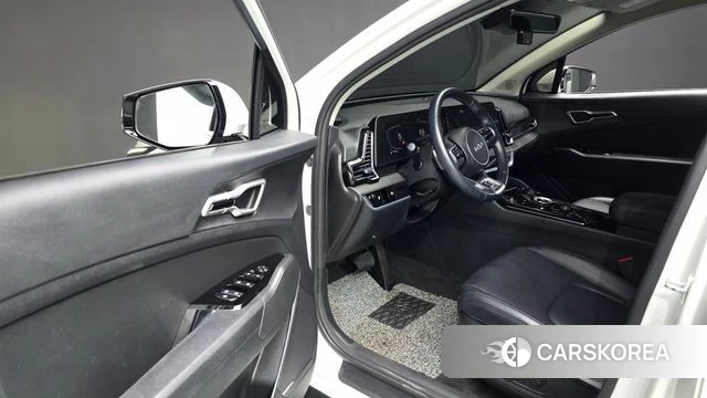 Kia Sportage 5th Generation 2023 Белый из Кореи, фото 2