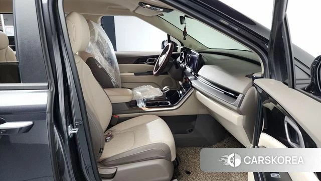 Kia Carnival 4th generation 2021 Серый из Кореи, фото 2