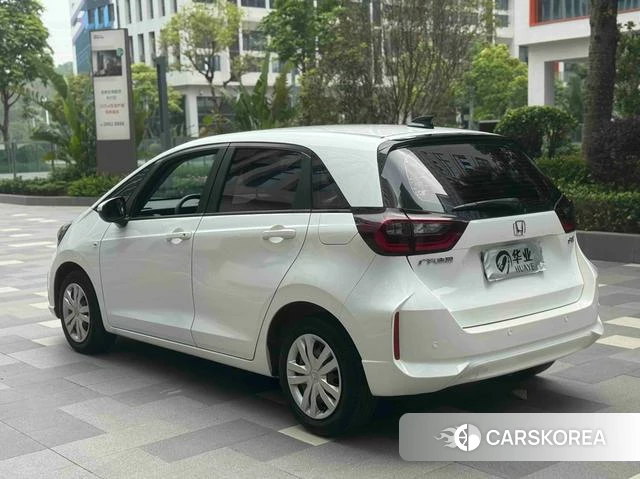 Honda Fit 2021 Белый из Китая, фото 2