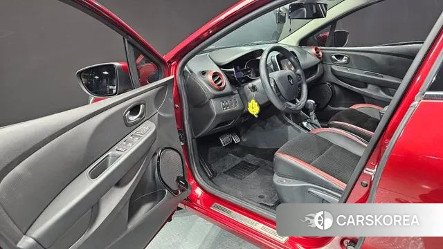 Renault Korea (Samsung) Clio 2018 Красный из Кореи, фото 2