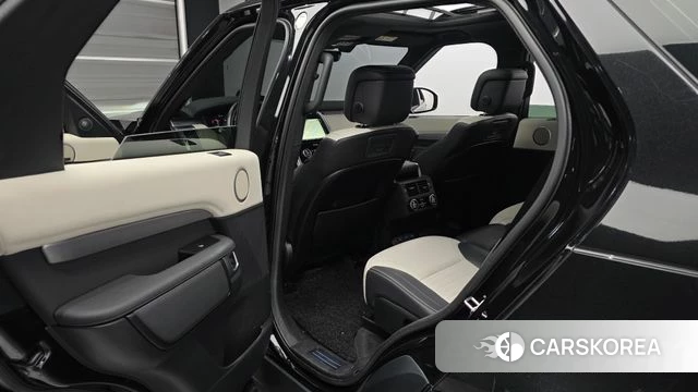 Land Rover Discovery 5 2022 Черный из Кореи, фото 2