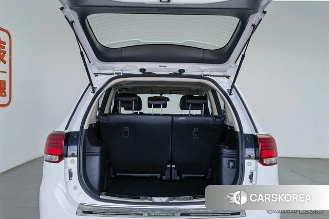 Mitsubishi  Outlander 2020 Белый из Китая, фото 2