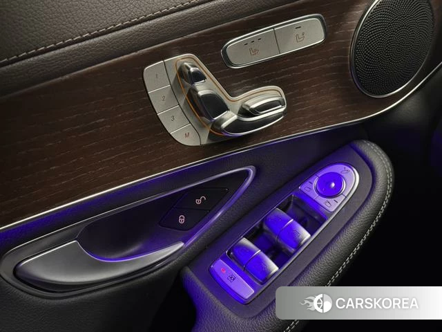 Mercedes-Benz GLC 2022 Черный из Китая, фото 2
