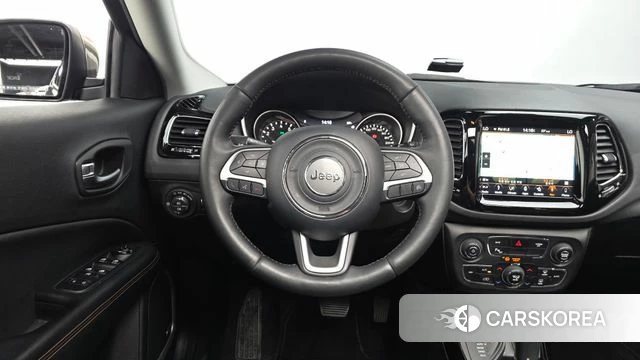 Jeep Compass 2nd Generation 2019 Зеленый из Кореи, фото 2