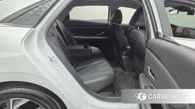 Hyundai The New Avante Hybrid (CN7) 2024 Белый из Кореи, фото 2